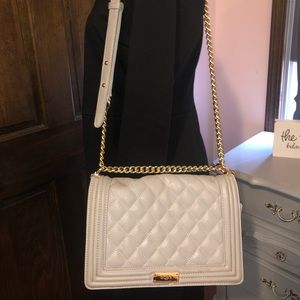 👜BCBG Chanel look a like Quilted Shoulder Bag
